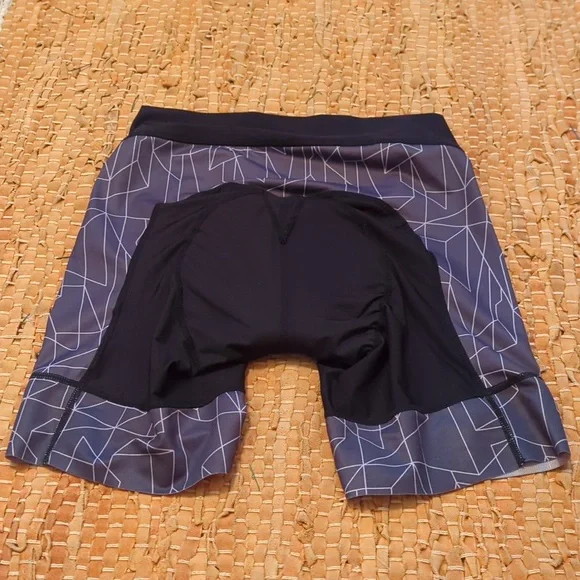 M She Beest Bike Shorts - Picture 6 of 7